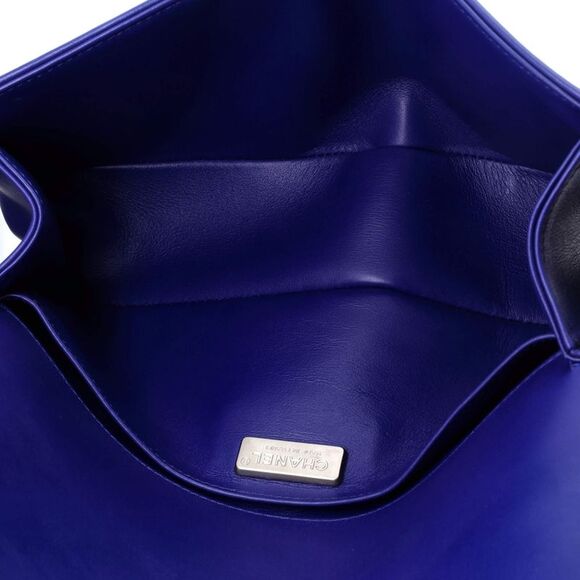 Chanel Boy Flap Bag Python Old Medium Blue - Picture 6 of 8